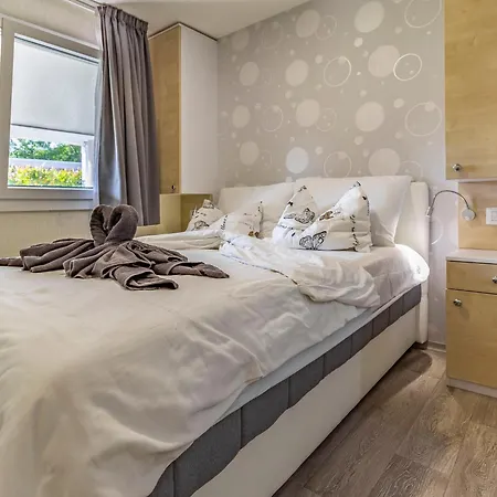 Mobile Luxury Premium-4 By Interhome Semesterbostad