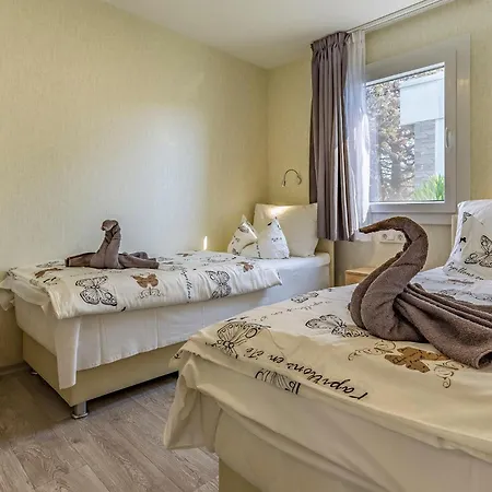 Mobile Luxury Premium-4 By Interhome Semesterbostad *
