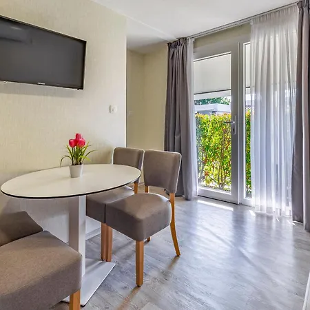 Semesterbostad Mobile Luxury Premium-4 By Interhome *